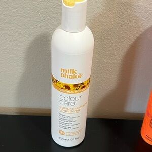 MILK SHAKE Conditioner